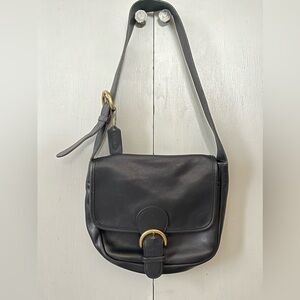 Vintage coach Bedford Bag Black Leather Brass Hardware mailbag Style Purse 4164